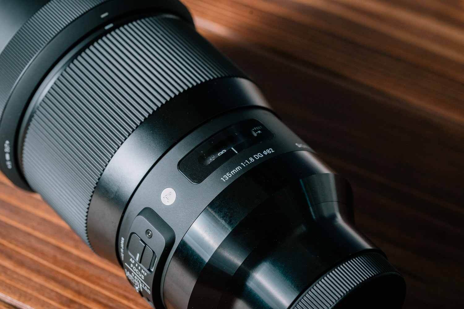 SIGMA 135mm F1.8 DG HSM の外観